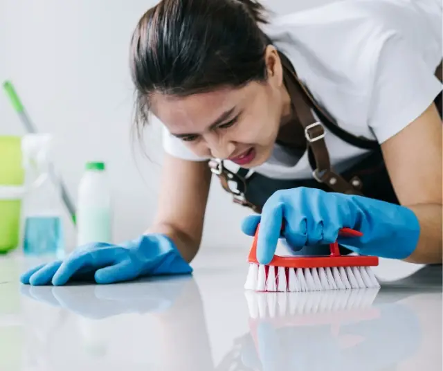 How to disinfect floors naturally? 