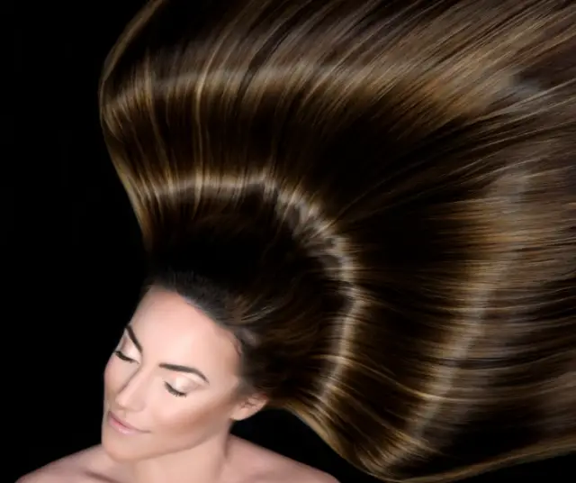 ¿Cómo mantener el cabello sano y brillante?