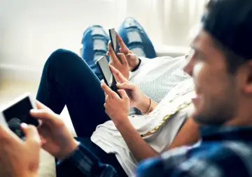 Batalla de Titanes: iPhone 16 vs Samsung Galaxy S24 Ultra, ¿Cuál es la Mejor Opción?