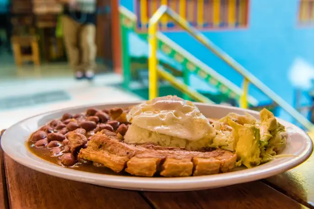 Rutas gastronómicas colombianas que debes hacer en 2025