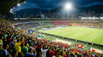 Historia del fútbol profesional colombiano y los equipos con más títulos en la liga nacional hasta 2026