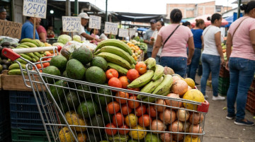 Inflación en Colombia sigue cediendo: estos son los alimentos y servicios que más bajan de precio