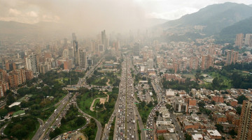 Colombia anuncia plan para reducir la contaminación del aire en ciudades principales